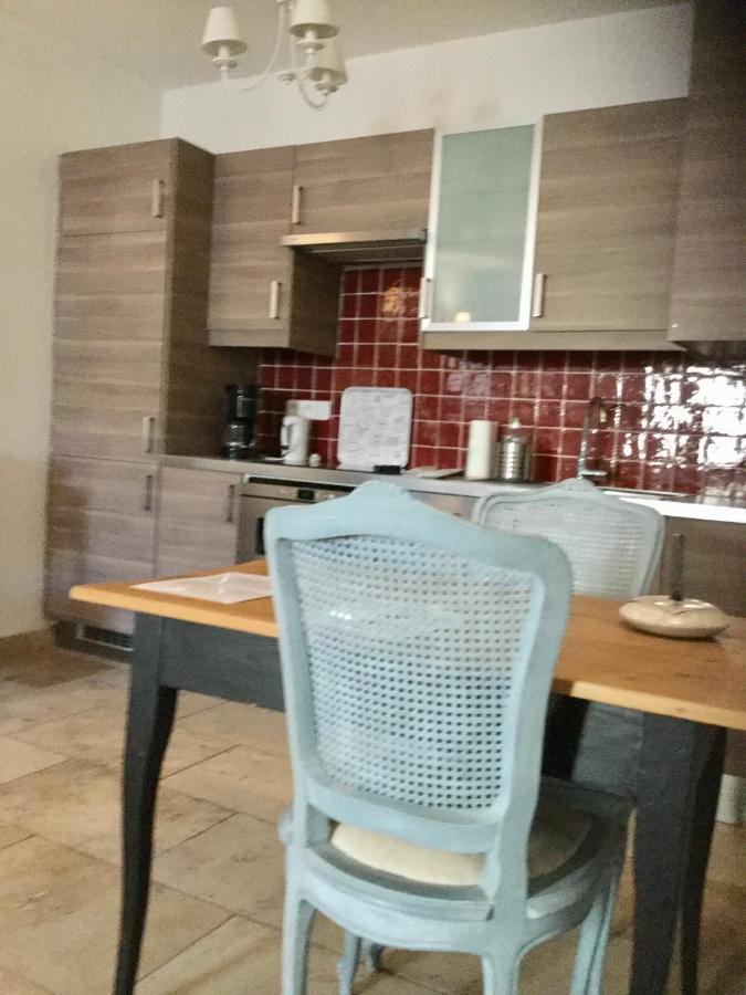 Un Coin De Luberon Apartman L'Isle-sur-la-Sorgue Kültér fotó