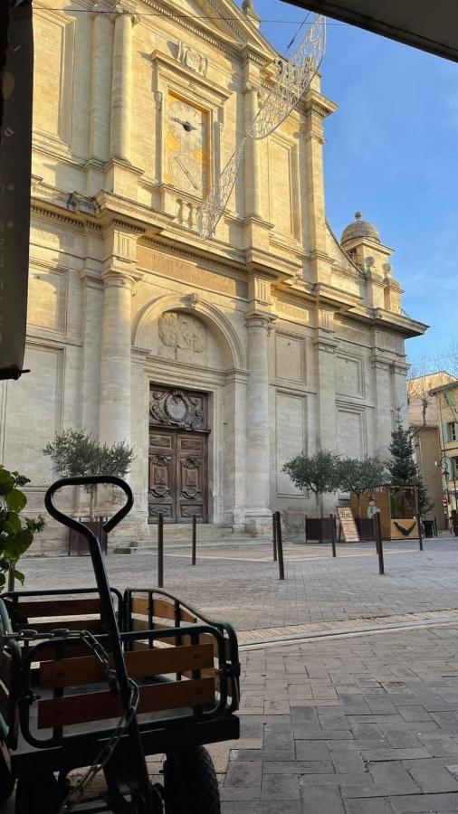 Un Coin De Luberon Apartman L'Isle-sur-la-Sorgue Kültér fotó