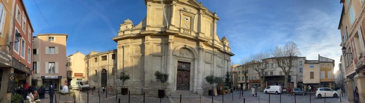 Un Coin De Luberon Apartman L'Isle-sur-la-Sorgue Kültér fotó